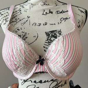 NWOT Victoria’s 💖 Secret Bra